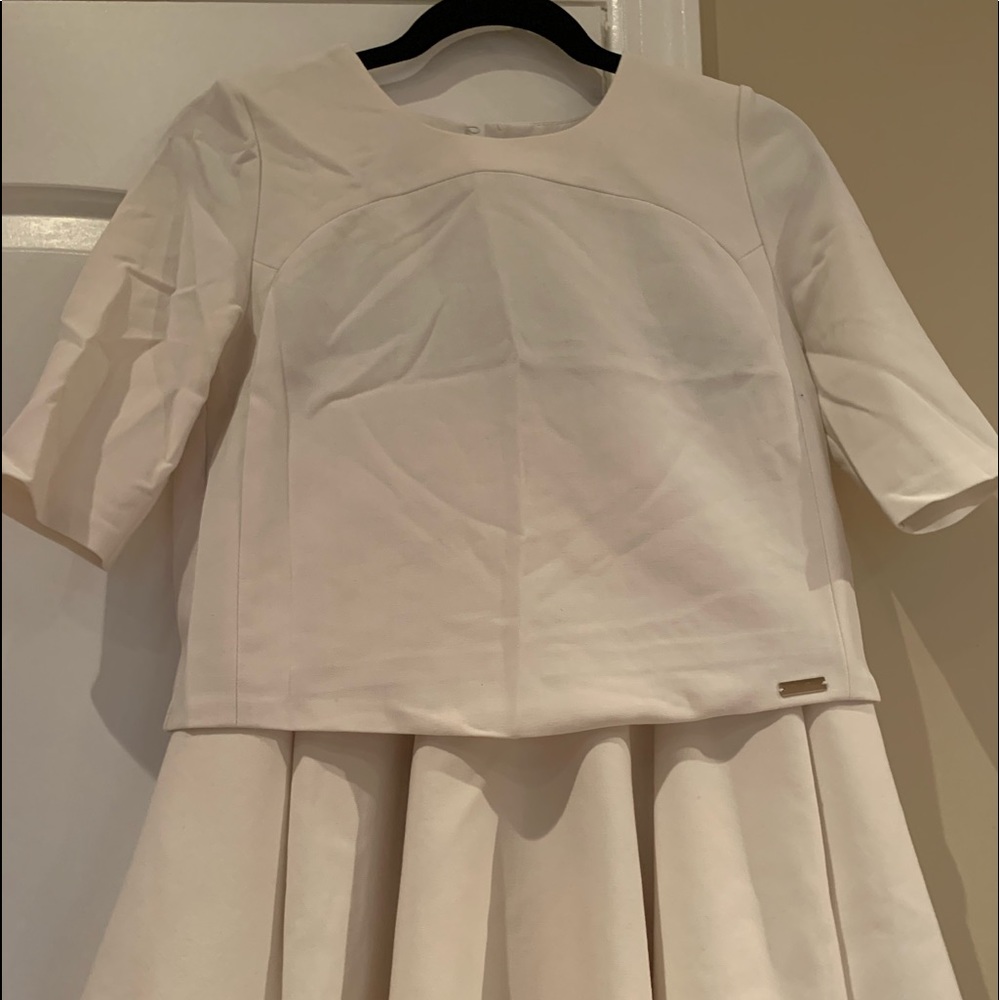 Set blouse and skirt